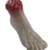 Abgetrennter Zombie Fuß 1 Abgetrennter Zombie Fuß -Halloween Deko Verkaufsgeschäft abgehackter zombie fuss halloween leichenteile halloweendekoration zombiehand horrorhand severed zombie foot 26405